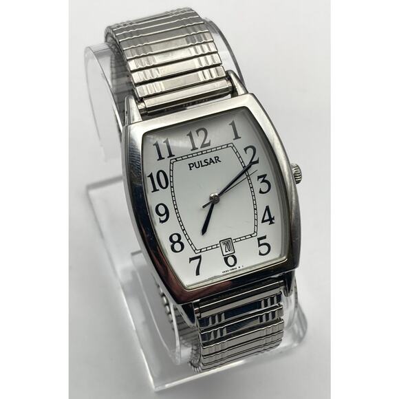 Pulsar Mens Womens Tank Watch 31mm New Battery Expandable Band Date WR - Picture 1 of 9